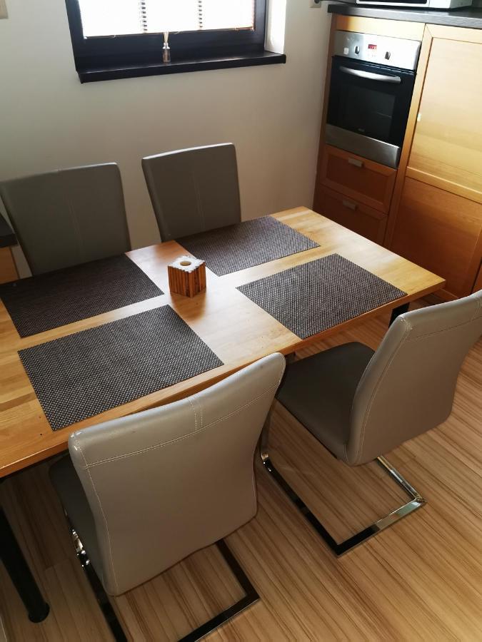 Pension Nest - Family Apartman Mosonmagyarovar Exterior photo