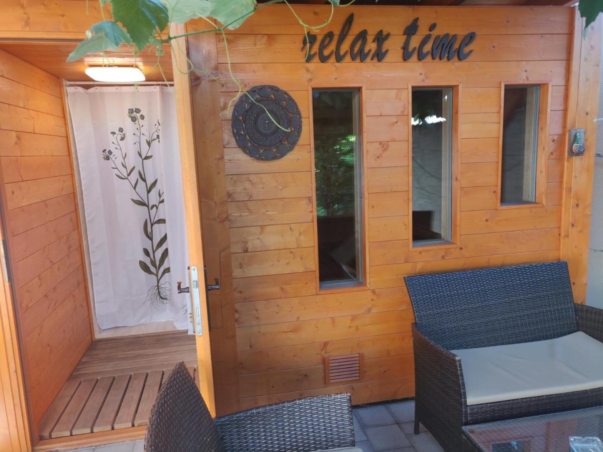 Pension Nest - Family Apartman Mosonmagyarovar Exterior photo