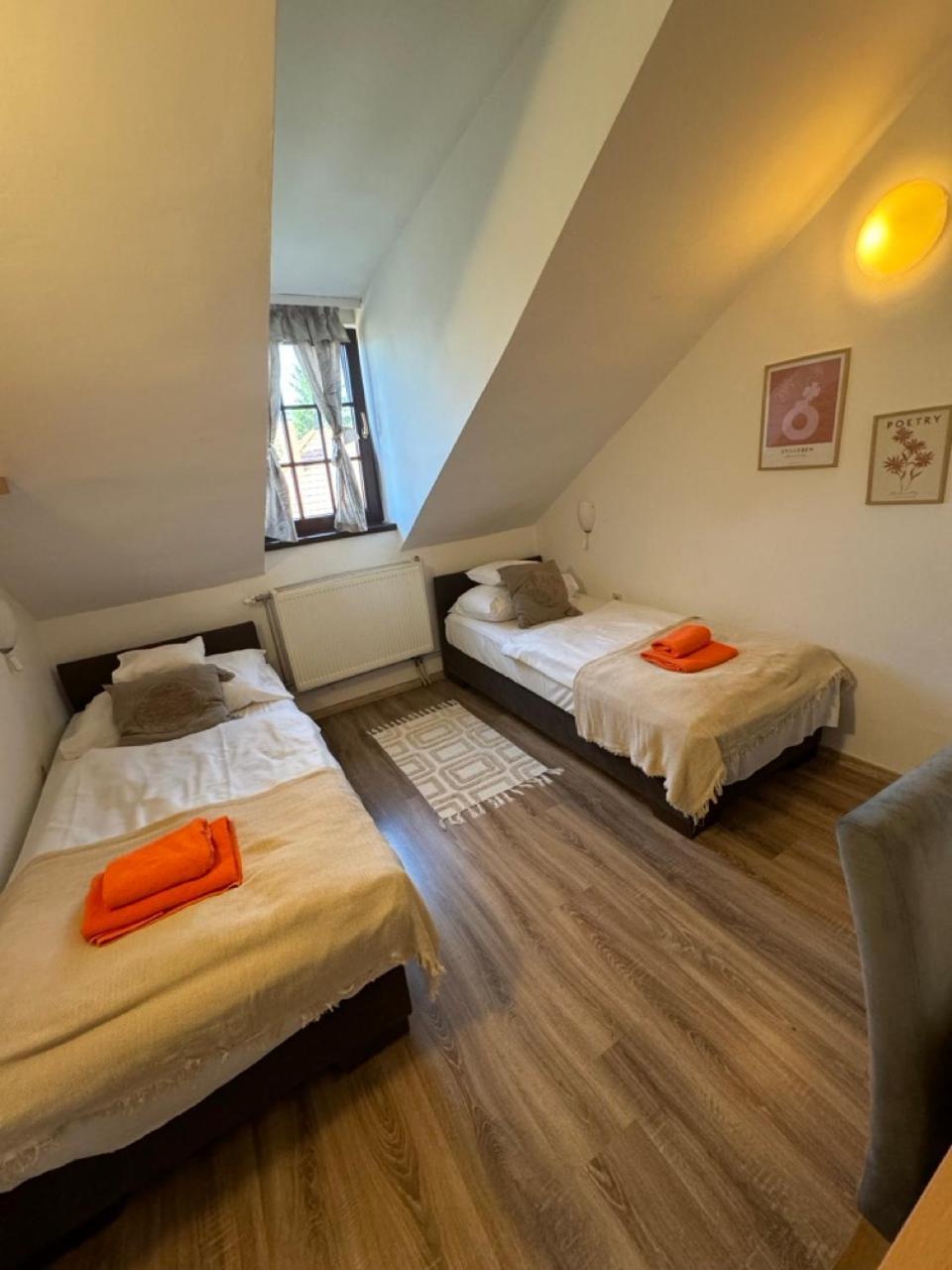 Pension Nest - Family Apartman Mosonmagyarovar Exterior photo