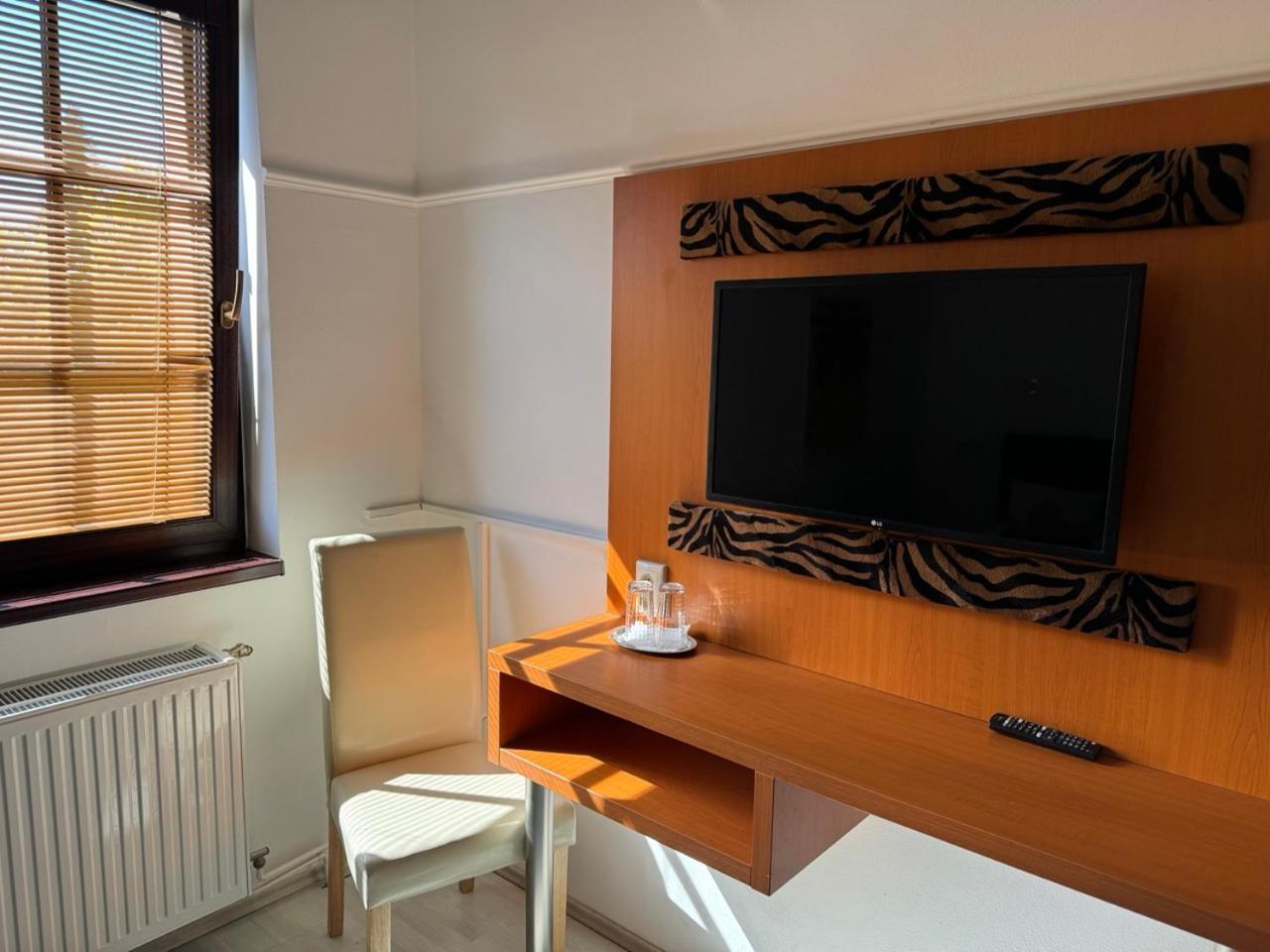 Pension Nest - Family Apartman Mosonmagyarovar Exterior photo